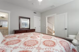 Photo #5: 6954434 Listing