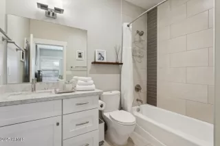 Photo #6: 6954434 Listing