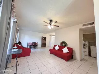 Photo #3: 6954506 Listing