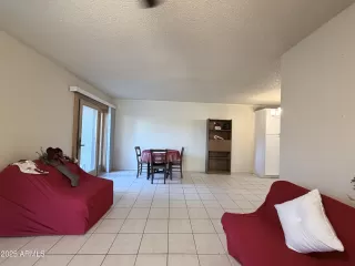 Photo #4: 6954506 Listing