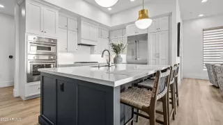 Photo #1: 6954583 Listing 