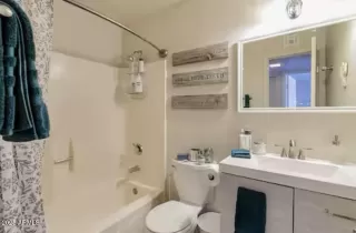 Photo #4: 6954635 Listing 