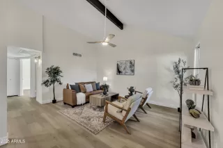 Photo #3: 6954669 Listing 