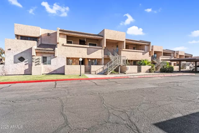 MLS: 6954751 Condo For Sale