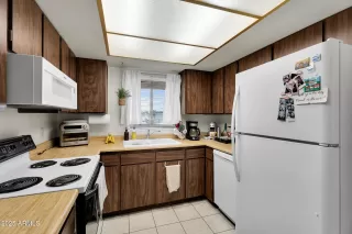 Photo #6: 6954751 Listing 