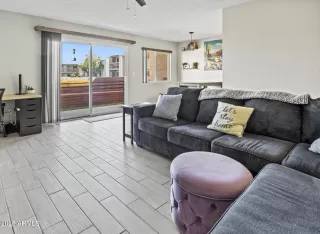 Photo #3: 6954891 Listing 