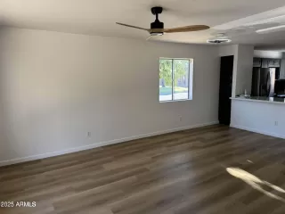 Photo #5: 6954921 Listing 