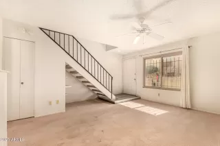 Photo #6: 6954950 Listing