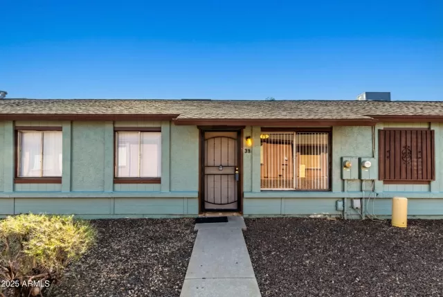 MLS: 6955060 Condo For Sale