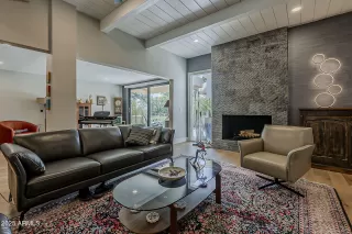 Photo #3: 6955196 Listing 