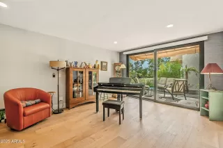 Photo #5: 6955196 Listing 