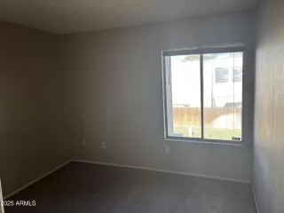 Photo #5: 6955221 Listing