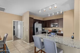 Photo #4: 6955222 Listing