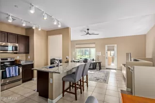 Photo #5: 6955222 Listing