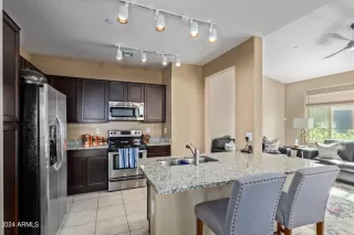 Photo #6: 6955222 Listing