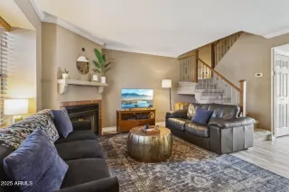 Photo #4: 6955287 Listing