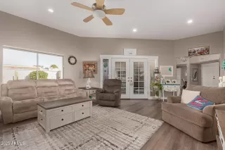 Photo #2: 6955402 Listing