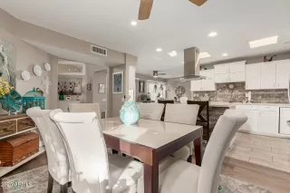 Photo #6: 6955402 Listing