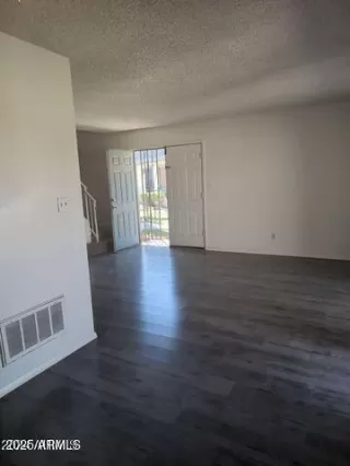 Photo #1: 6955611 Listing 