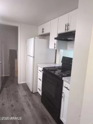 Photo #5: 6955611 Listing 