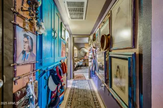 Photo #6: 6955649 Listing