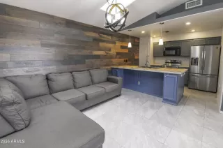 Photo #6: 6955672 Listing 