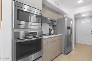 Photo #5: 6955704 Listing