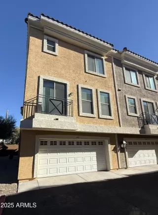 Photo #1: 6955904 Listing