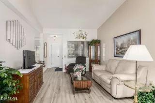 Photo #3: 6955925 Listing 