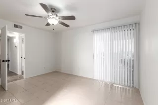 Photo #6: 6956031 Listing