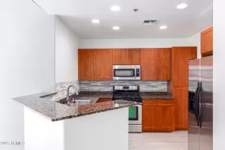 Photo #4: 6956077 Listing