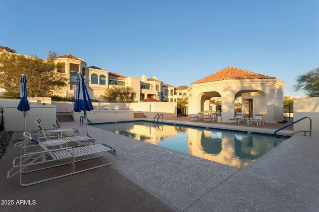 MLS: 6956106 Condo For Sale