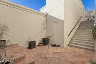 Photo #2: 6956106 Listing