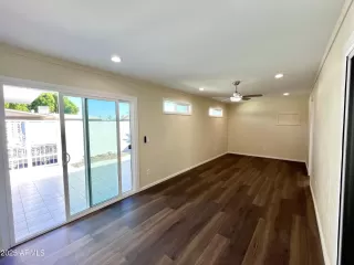 Photo #6: 6956219 Listing