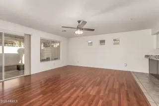 Photo #6: 6956251 Listing