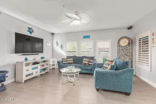 Photo #5: 6956270 Listing 