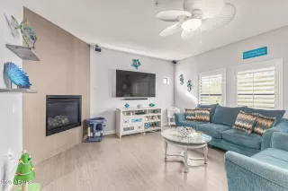 Photo #6: 6956270 Listing 