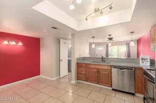 Photo #6: 6956281 Listing