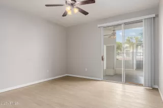 Photo #5: 6956398 Listing