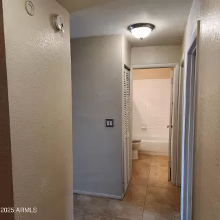 Photo #6: 6956499 Listing