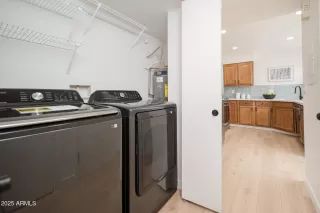 Photo #3: 6956505 Listing