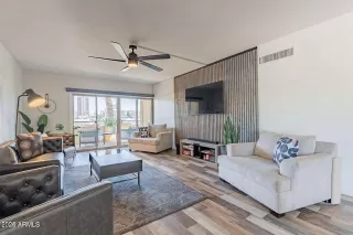 Photo #1: 6956596 Listing 