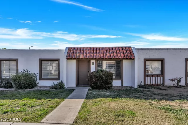 MLS: 6956598 Condo For Sale