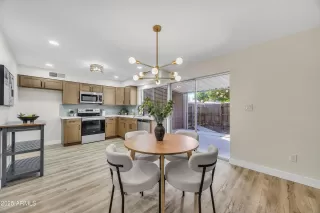 Photo #6: 6956598 Listing 