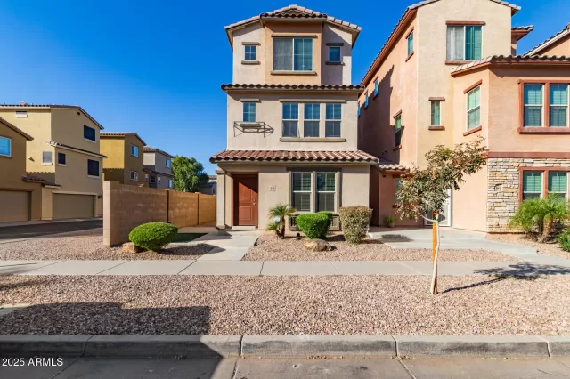 MLS: 6956602 Condo For Sale