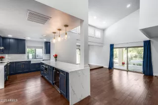 Photo #5: 6956659 Listing 