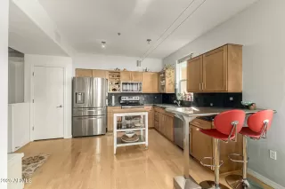 Photo #5: 6956764 Listing 