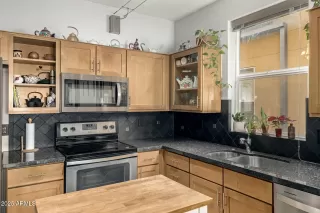 Photo #6: 6956764 Listing 