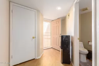 Photo #2: 6956775 Listing 