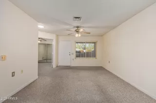 Photo #6: 6956781 Listing